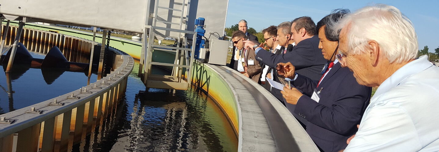 Menschen Wasseranlage