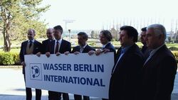 Die iranische Delegation auf dem Messegelände © inter 3 GmbH