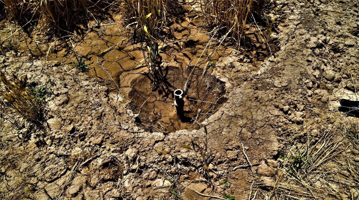Ausgetrocknete landwirtschaftliche Anbaufläche